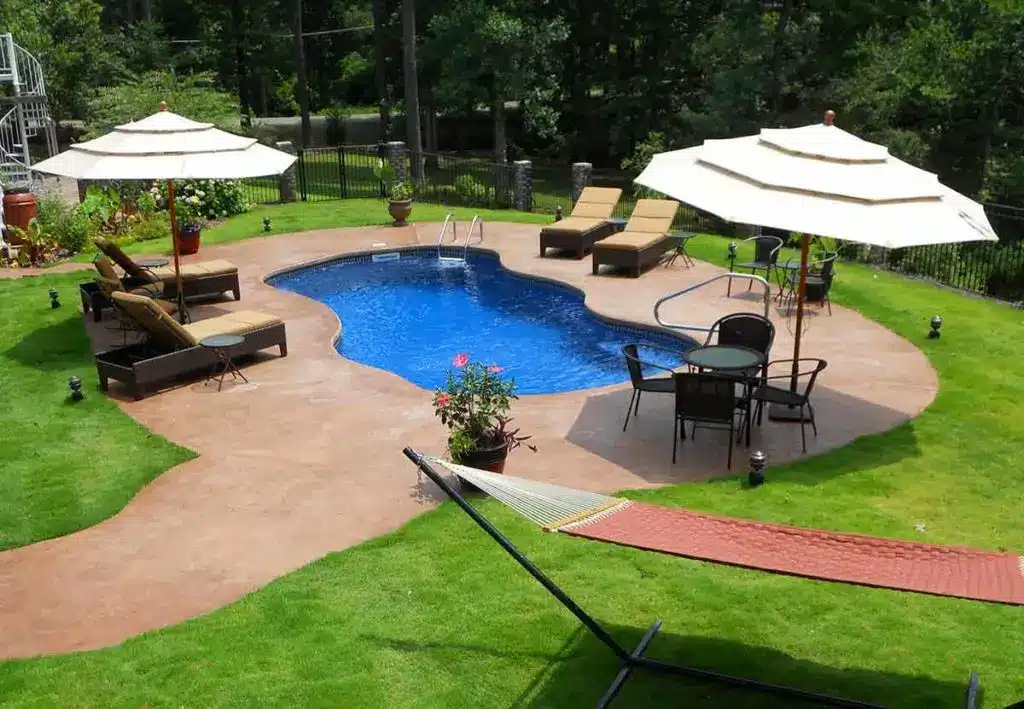 Bay-Isle-fiberglass-pools-2-1024x709