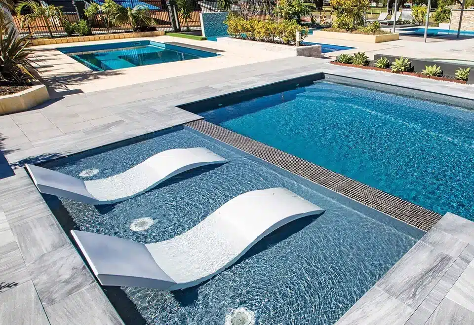 Paradise Tanning Ledge gallery