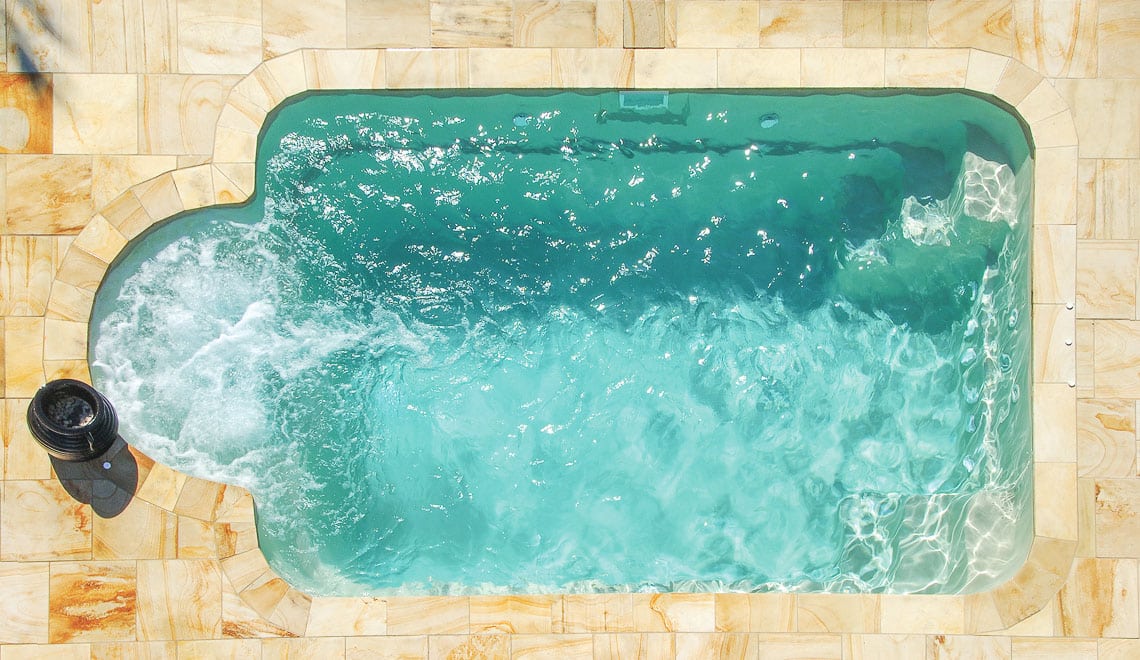 Pools-now-CourtyardRoman-20-DiamondSand-AU-2005-2