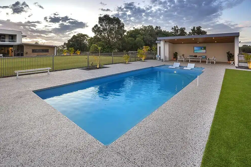 Siena-Hamptons-Blue-pool-gallery-image