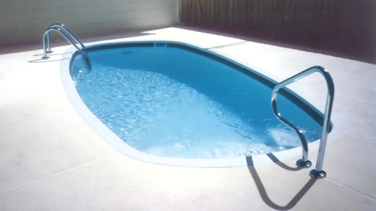 caladesi fiberglass pool feature image
