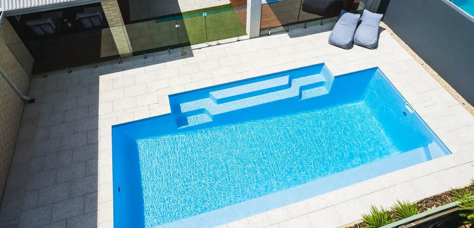 castello pool gallery1