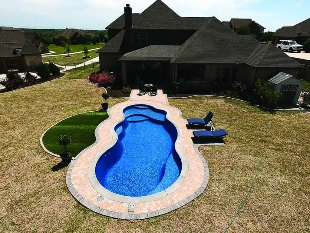 fiji Fiberglass pool gallery image