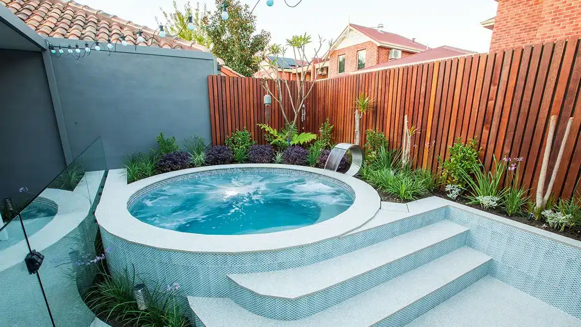 infinity pool side view