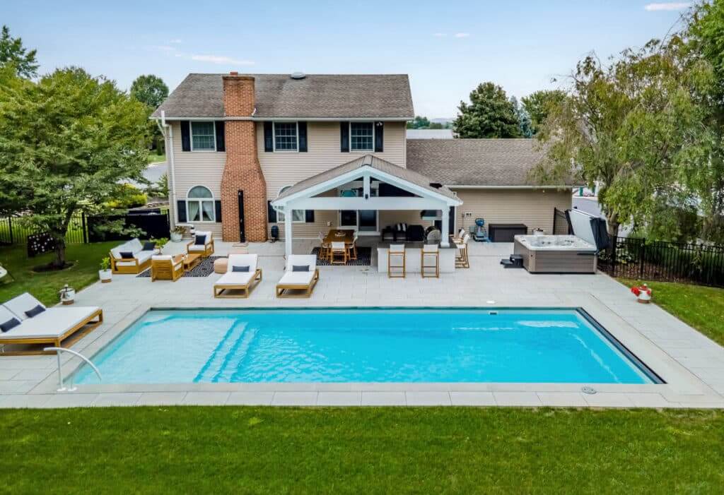 Corinthian 16 gallery 1